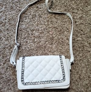 Boohoo white chain crossbody